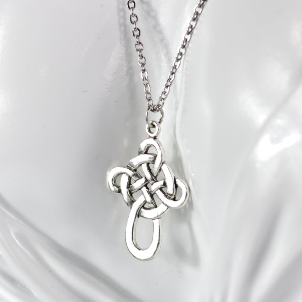 Knot Pendant Necklace | The Trinity Knot | Artisans Boutique