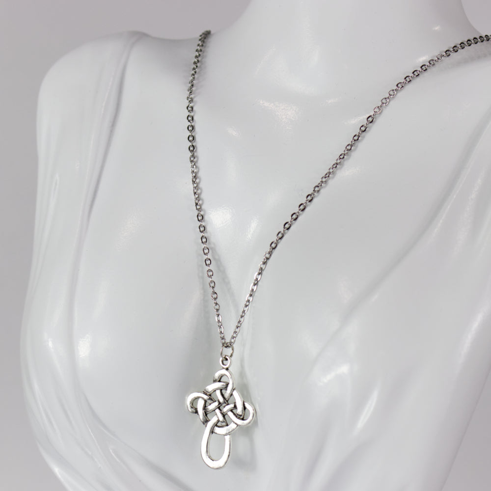 Knot Pendant Necklace | The Trinity Knot | Artisans Boutique