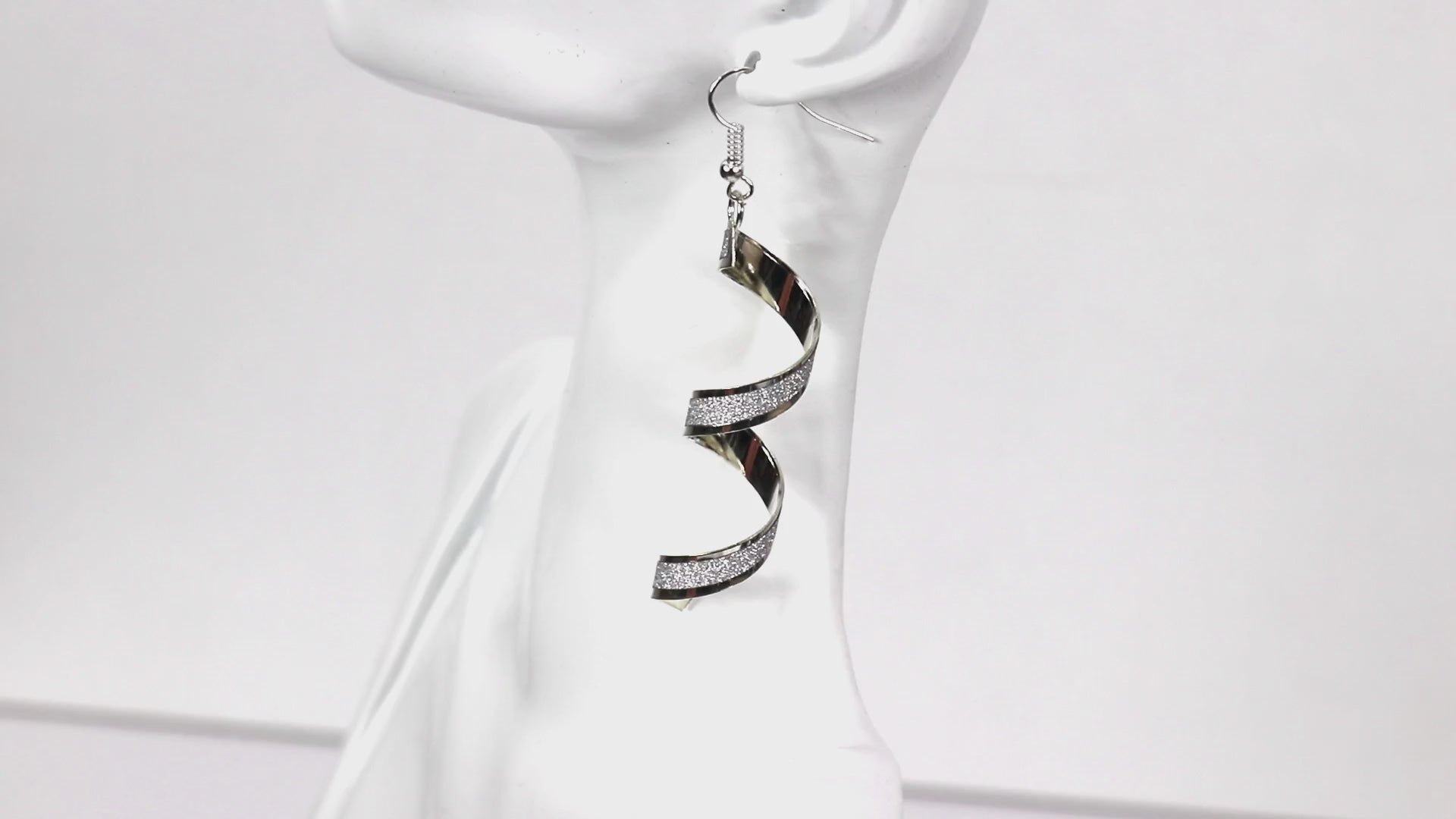 Beautiful Dangle Earrings | Dangle Earrings | Artisans Boutique