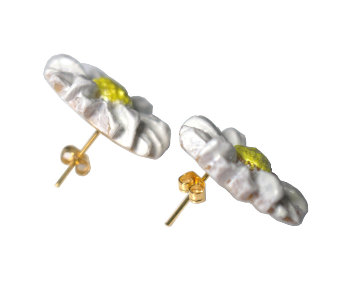 Daisy Flower Stud Earrings | Daisy Jayne Earrings | Artisans Boutique